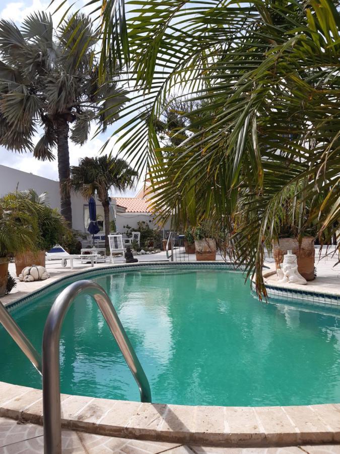 Palmita Hotel Hostel 오란제스타트 외부 사진